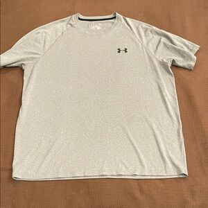 Under Armour Men's Light Gray Short Sleeve Tee